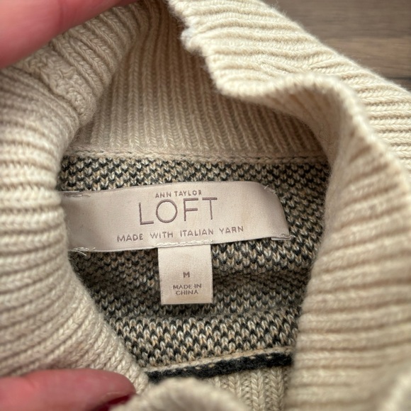 Ann Taylor LOFT Leopard Sweater - Picture 2 of 3